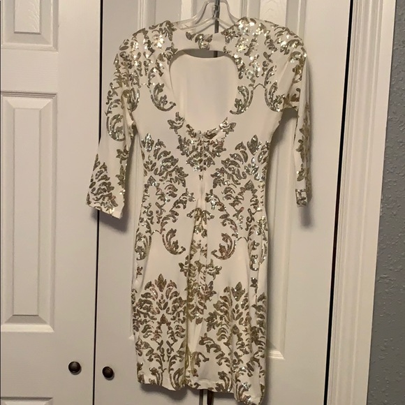 white sequin dress good condition only used once - Picture 2 of 3